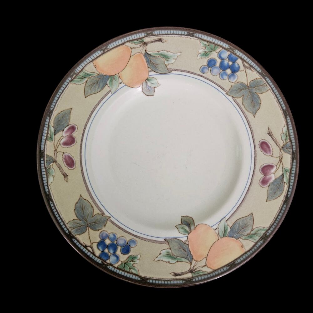 Mikasa Intaglio Garden Harvest CAC29 Dessert Plates Set of 4 Fruit Pattern